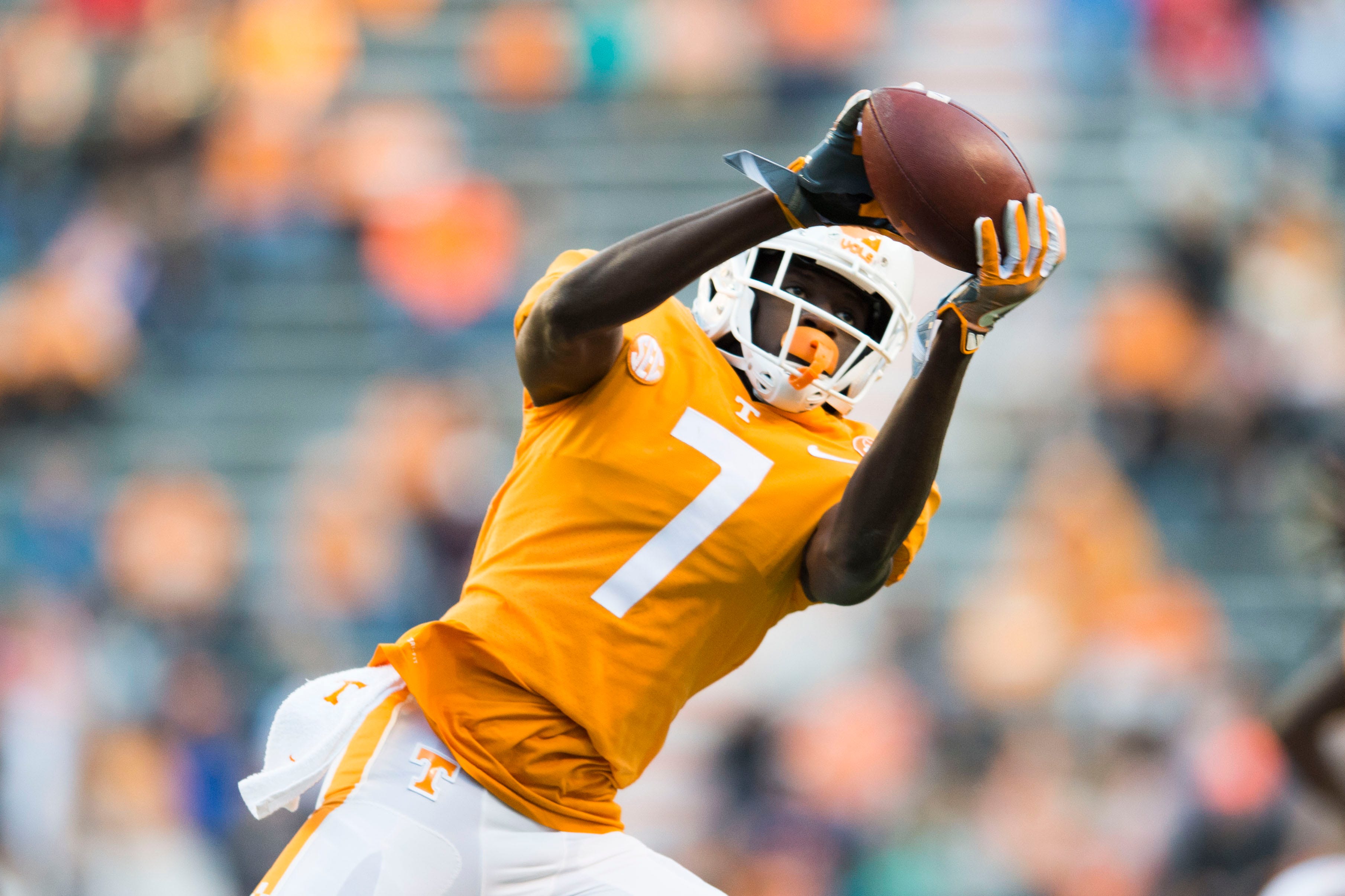 tennessee vols football gloves